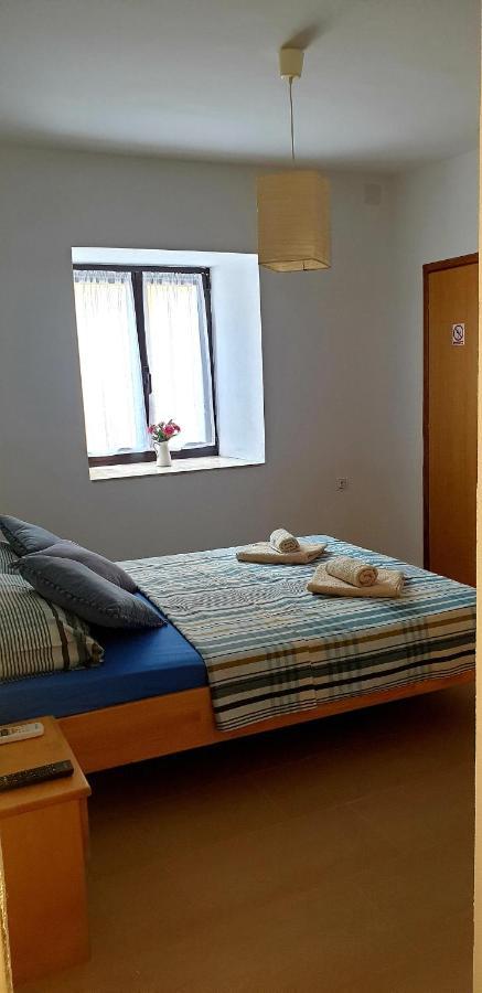 Apartments And Room Vela Сень Экстерьер фото