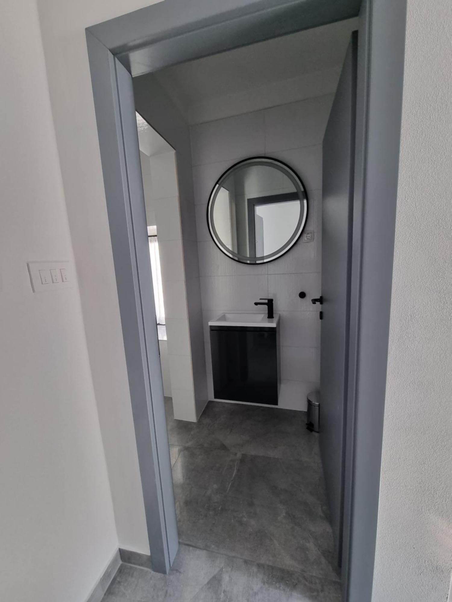 Apartments And Room Vela Сень Экстерьер фото